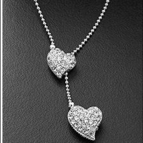 Jewelry - Swarovski Crystals 💝 silver accent Heart necklace
